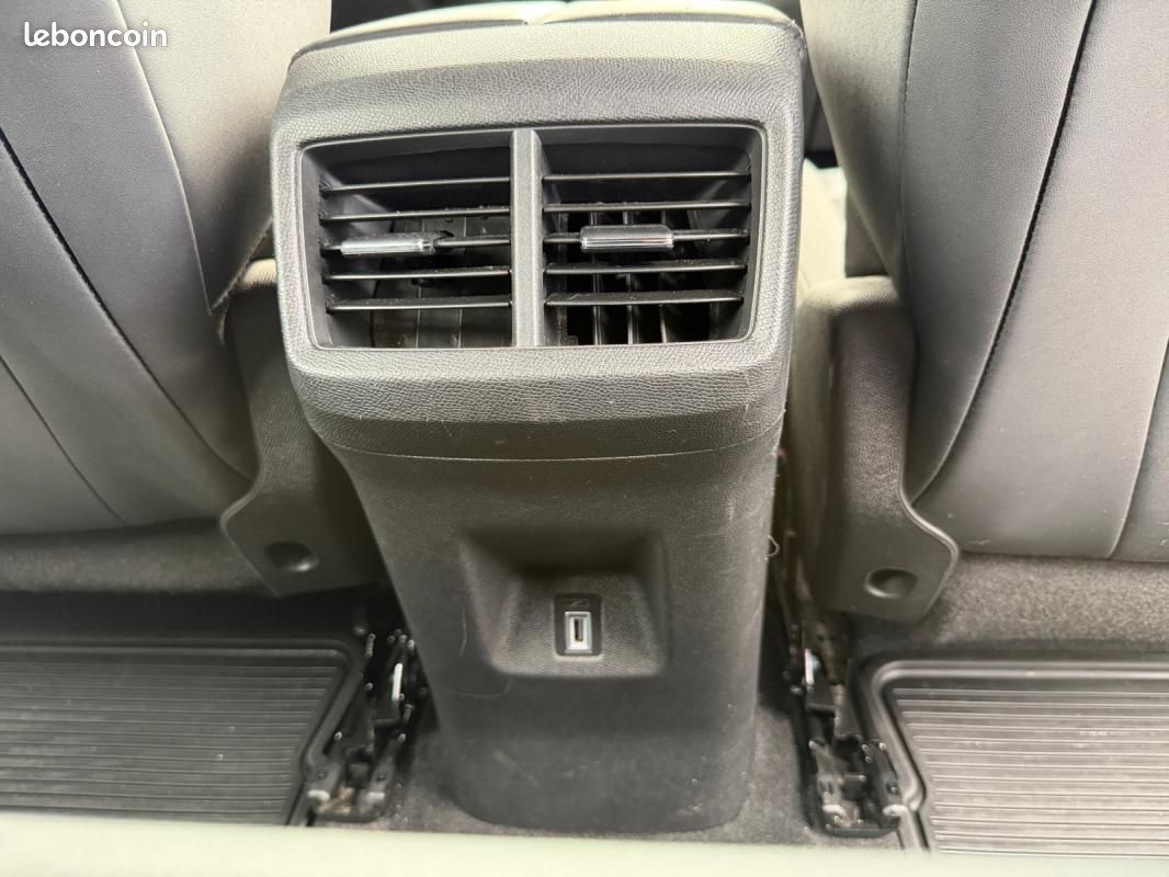 Citroën C5 Aircross (2) 1.6 HYBRIDE RECHARGEABLE 180 FEEL E-EAT8 (image 23)