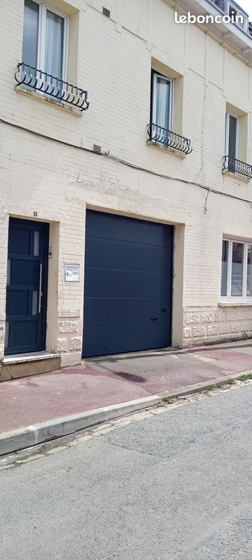 Local commercial 13 pièces 200 m² · à Lille · 200 m² · 449 000 €