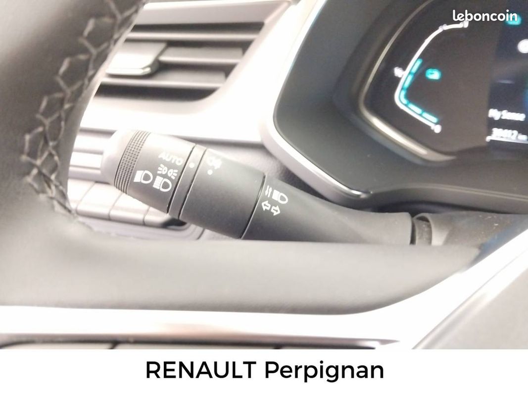 RENAULT Captur E-Tech 145 - 21 Intens (image 21)