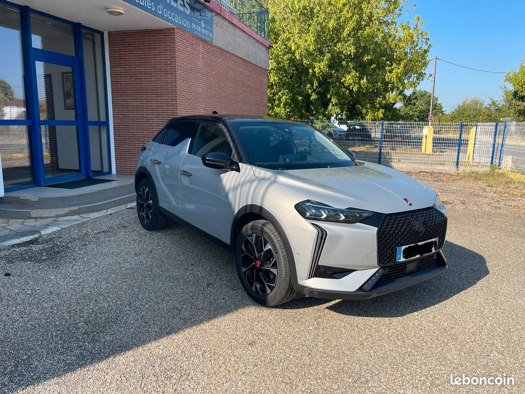Ds3 crossback 130 ch eat8 performance line (image 2)
