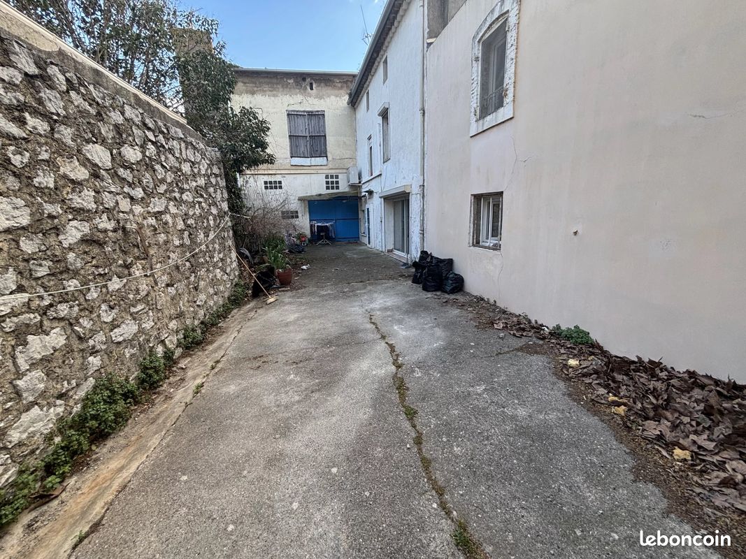 Maison 5 pièces 123 m² · à Canet · 123 m² · 82 000 €