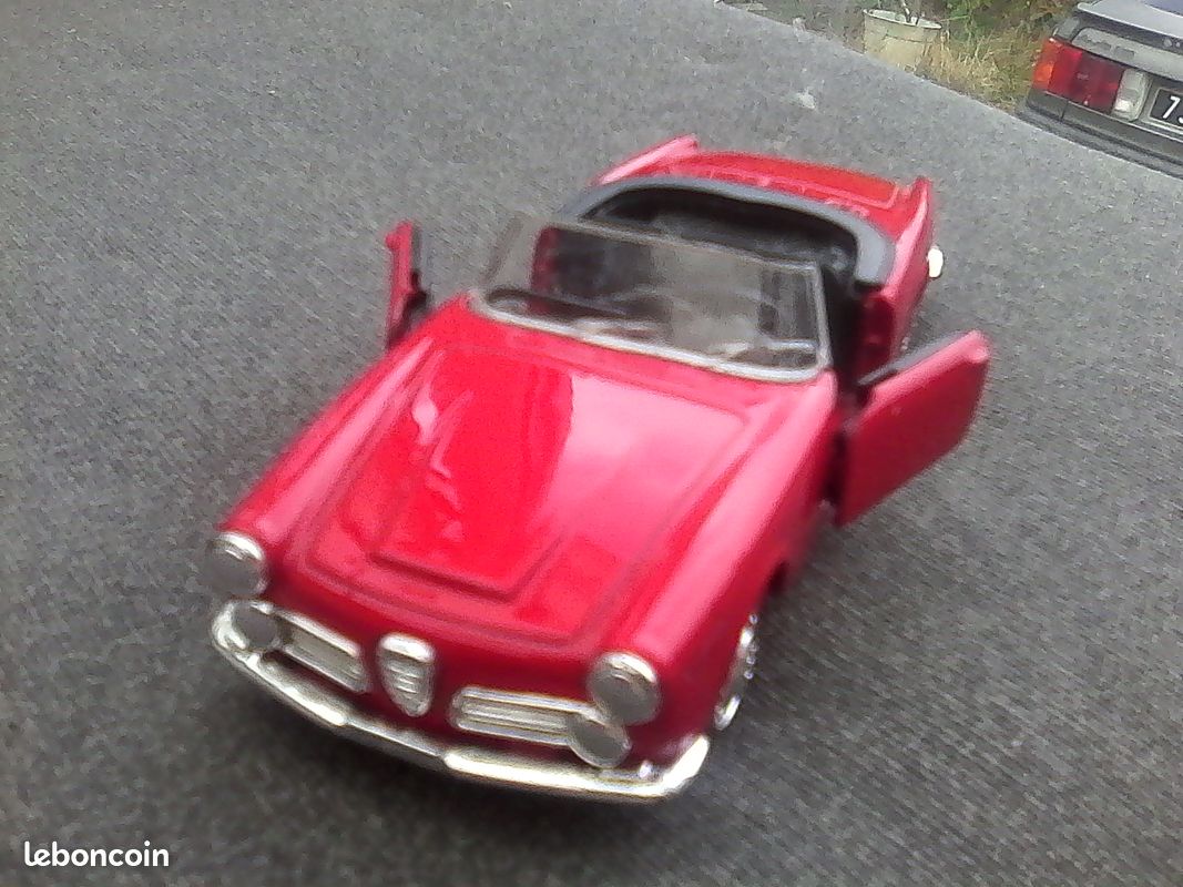 Miniature alfa roméo spider 1/43 (image 6)
