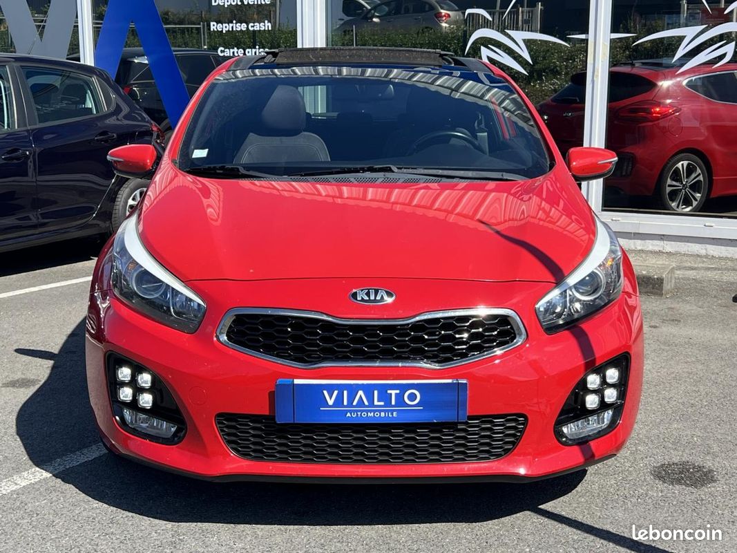 KIA PROCEED 1.0 T-GDi 120 II COUPE GT Line (image 7)