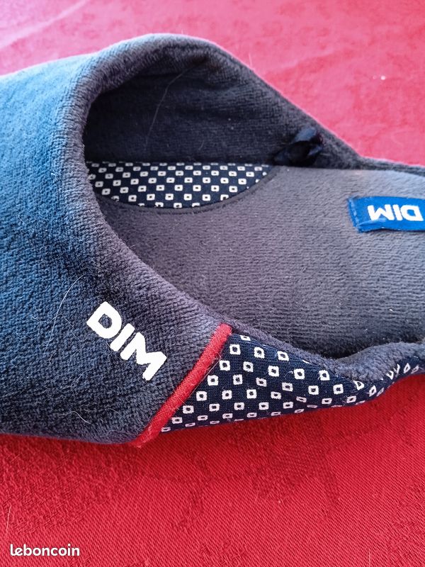 Chaussons Bleus Dim à Mémoire De Forme - Neufs Avec étiquettes, Pointure 36 Femme