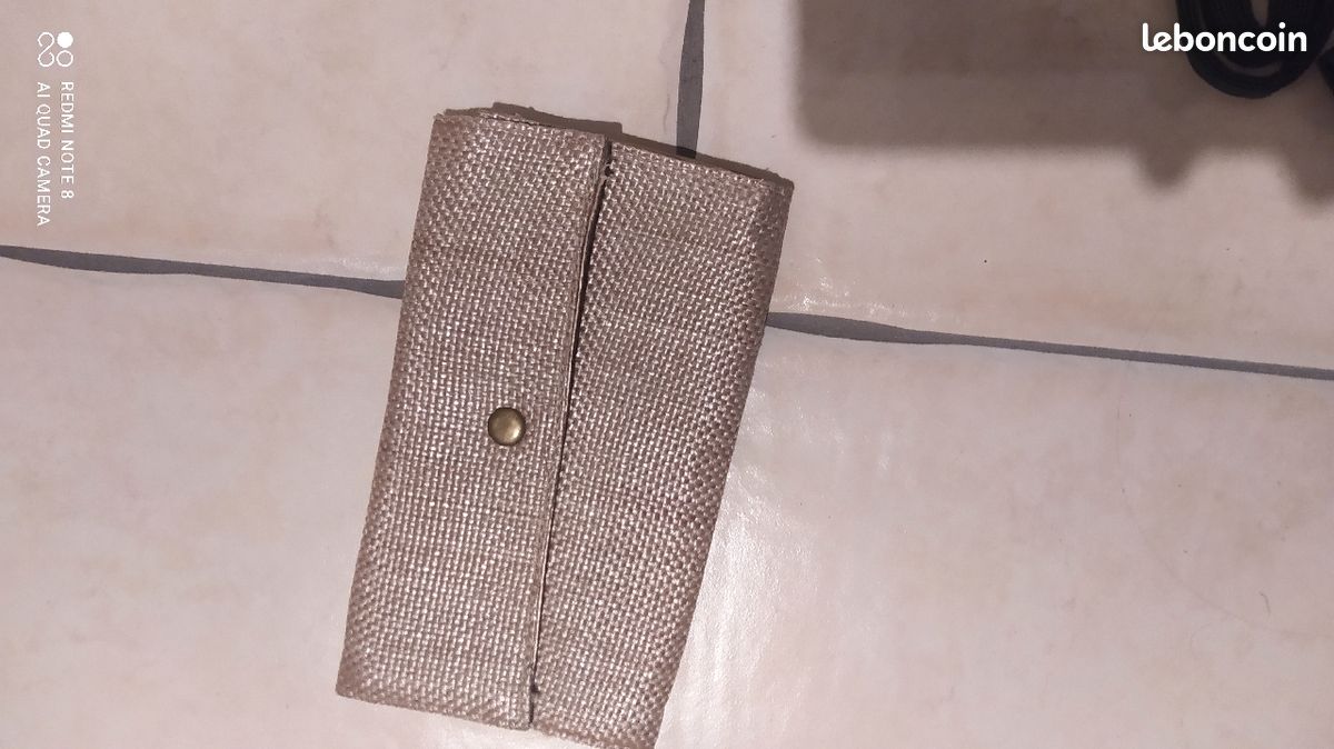 Porte feuille (image 1)