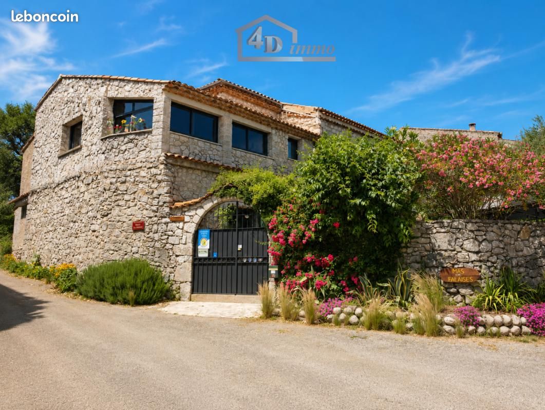 Maison 7 pièces 282 m² · à Saint-Alban-Auriolles · 282 m² · 497 000 €
