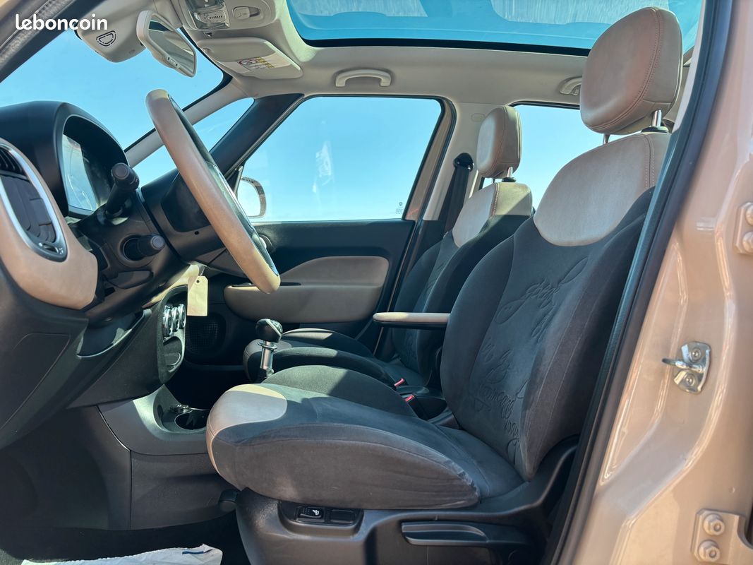 FIAT 500L 1.6 Multijet 16v 105ch S&S Lounge / Toit panoramique / Climatisation / Bluetooth / 2015 / 177 435kms (image 6)