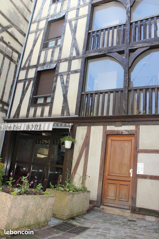 Appartement 1 pièce 14 m² · à Troyes · 14 m² · 355 €