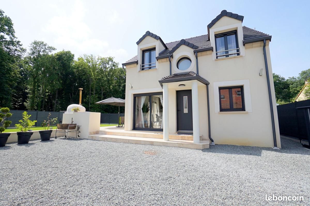 Maison 5 pièces 85 m² · à Épône · 85 m² · 345 000 €