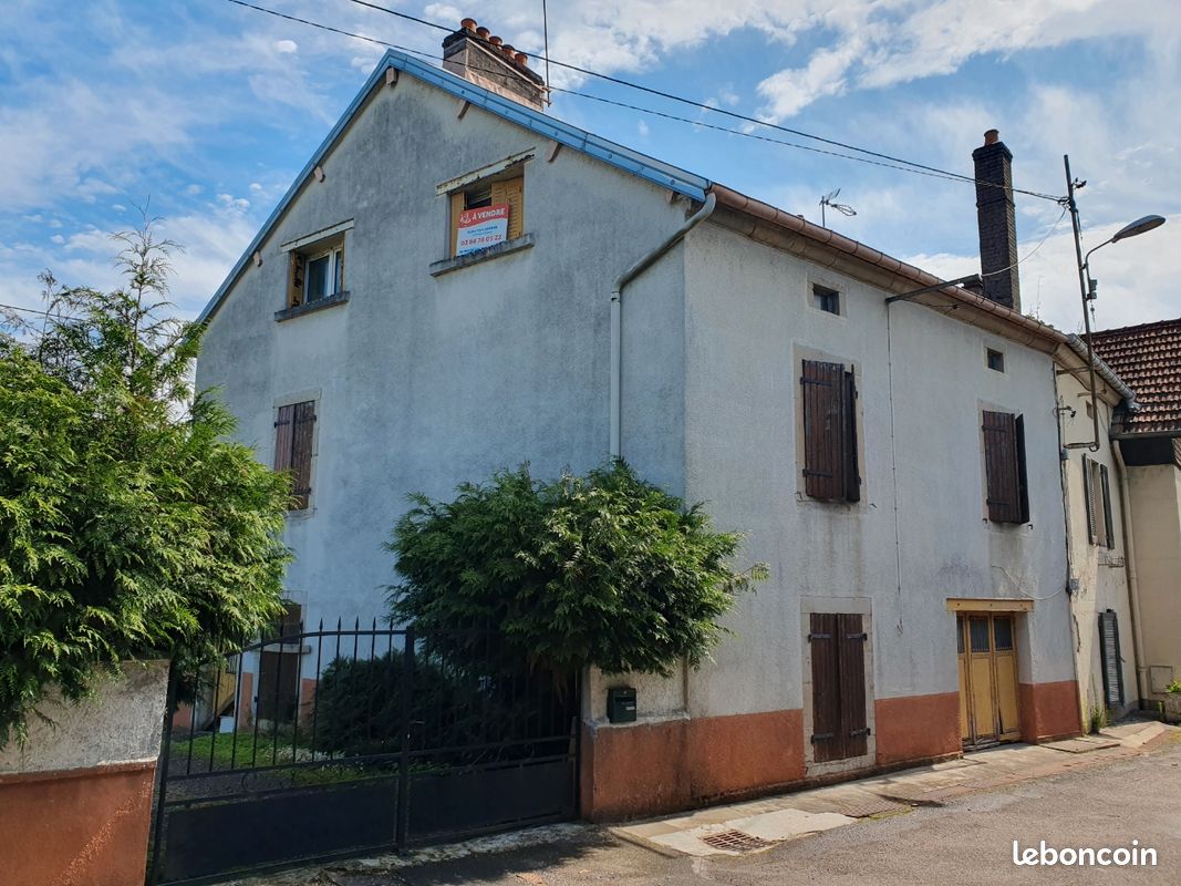 Maison 5 pièces 116 m² · à Vesoul · 116 m² · 75 000 €