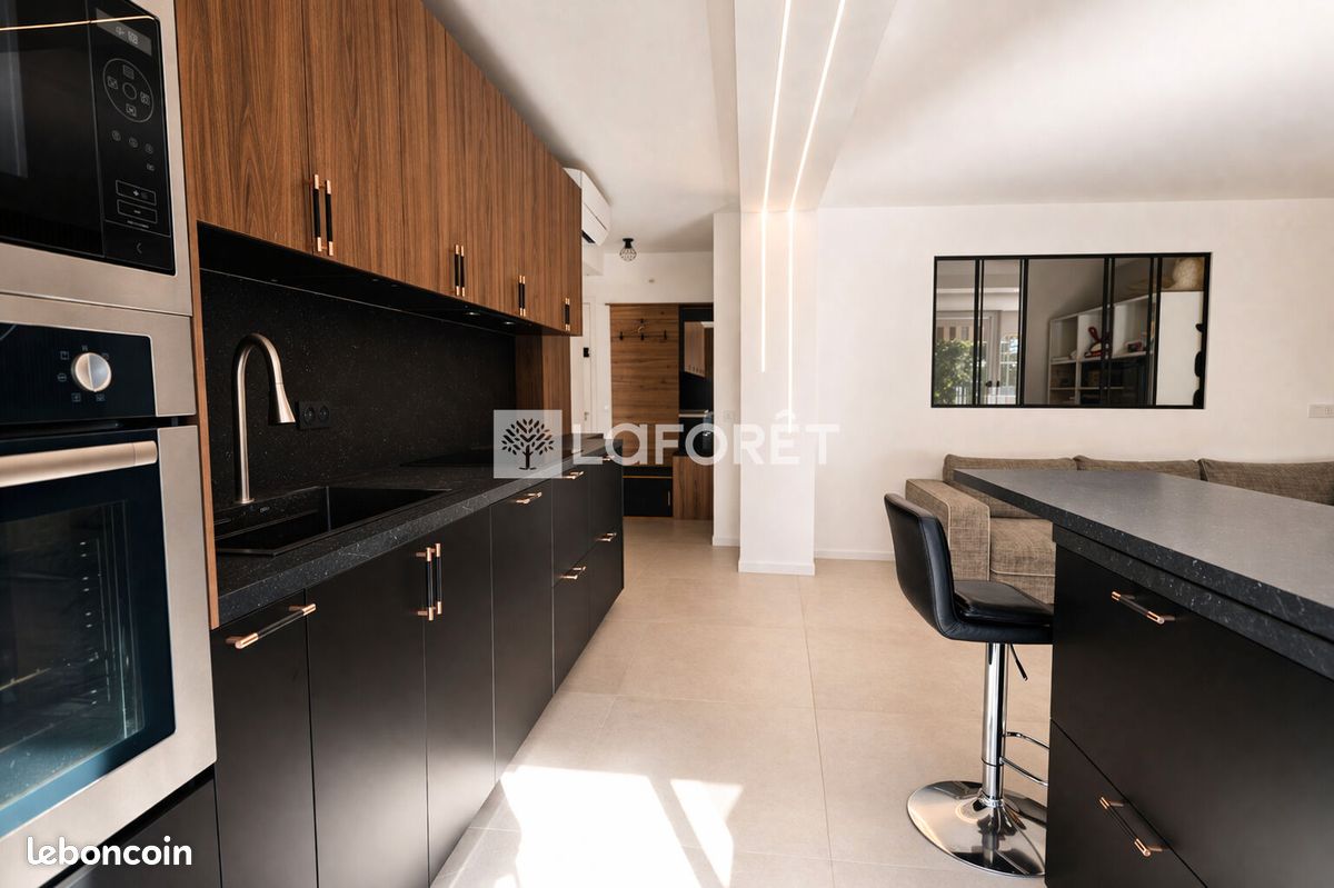 Appartement 3 pièces 53 m² · à Antibes · 53 m² · 303 000 €