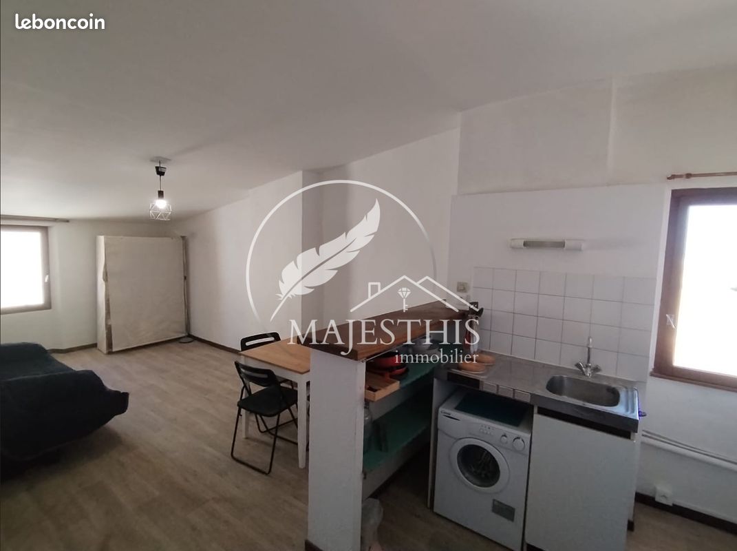 Appartement 1 pièce 24 m² · à Hyères · 24 m² · 465 €