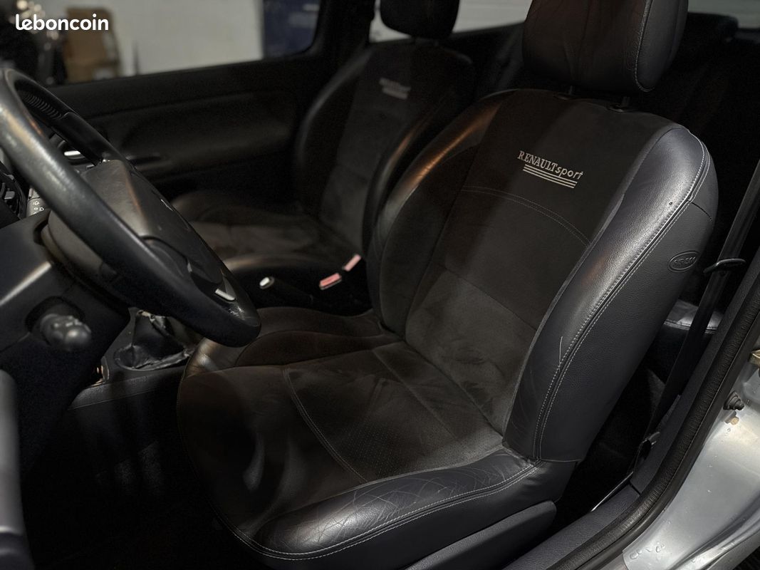 RENAULT CLIO RS 2.0i 16V 172ch - Garantie 3 MOIS (image 30)