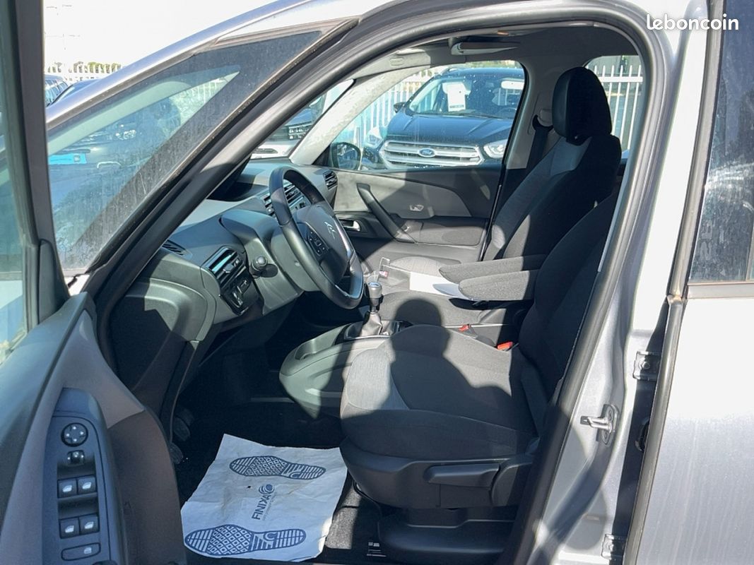Citroën C4 Picasso (2) 110 CH BVM6 Live (image 13)