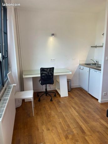 Studio meublé, 21m², (tout compris : Elec, eau, internet, laverie, parking)