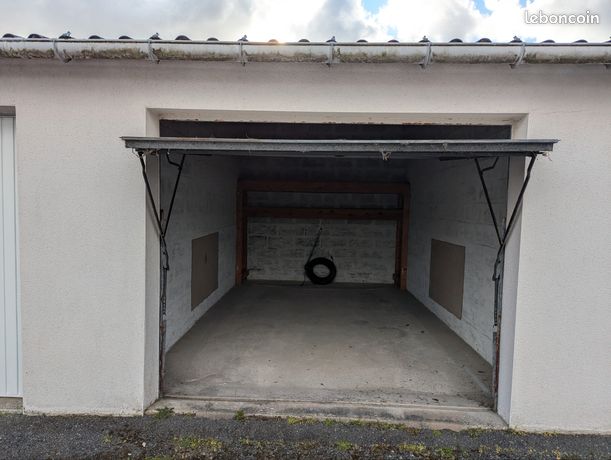 A louer garage fermé centre-ville avec accès sécurisé