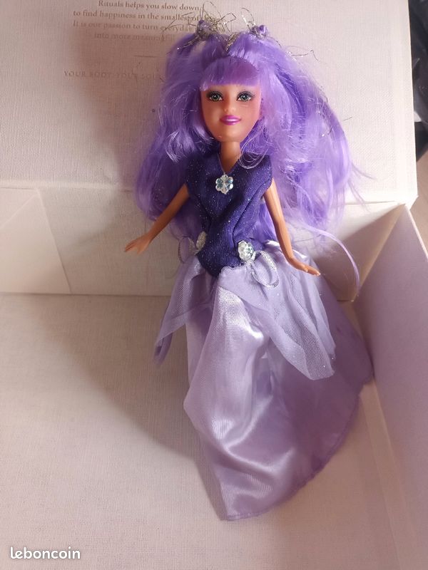 Barbie (image 1)