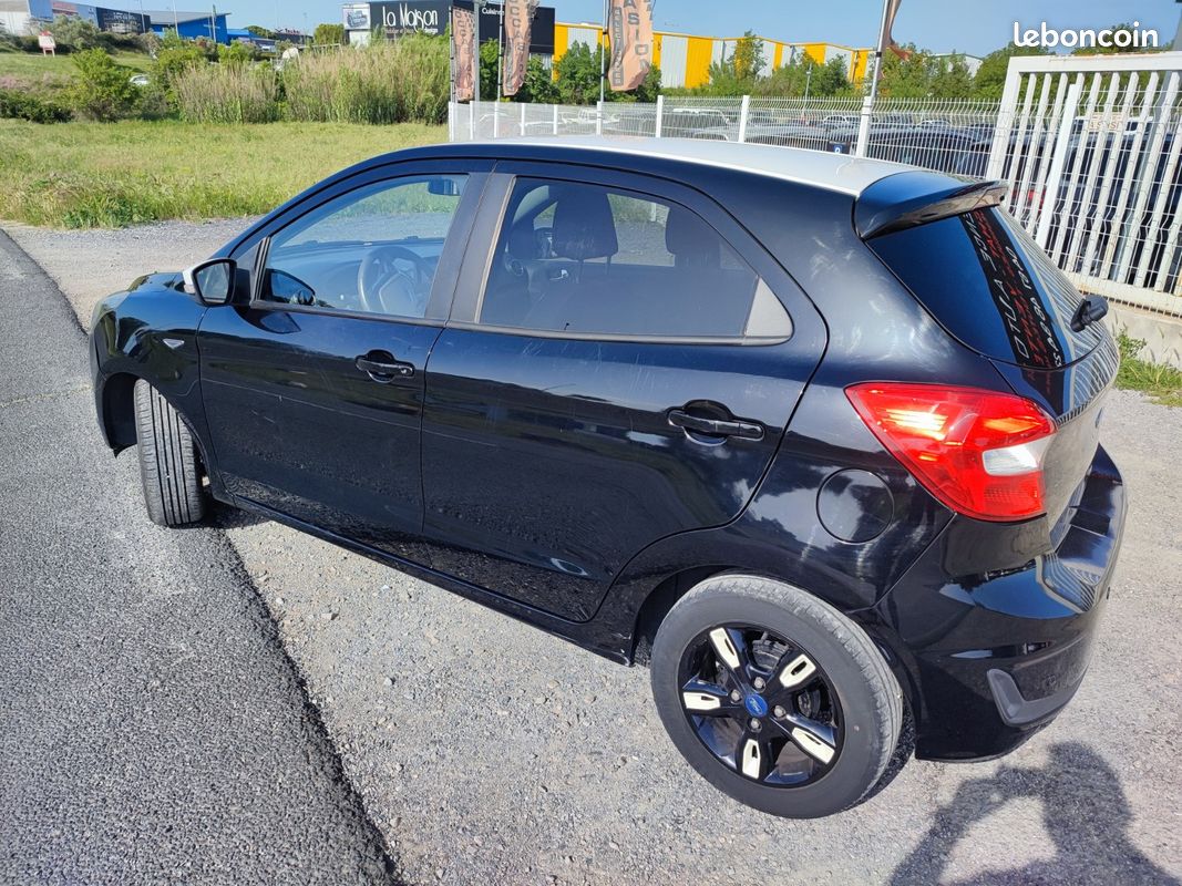 FORD KA+ 1.2 85 ch SS Black Edition (image 2)