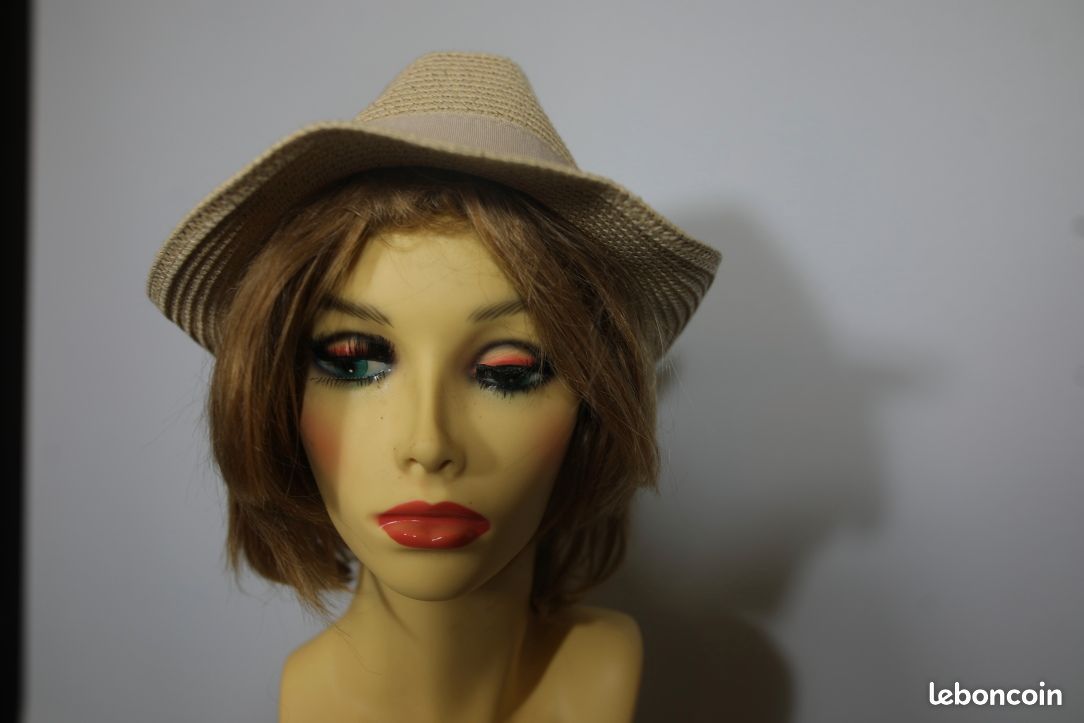 Chapeau femme (image 2)