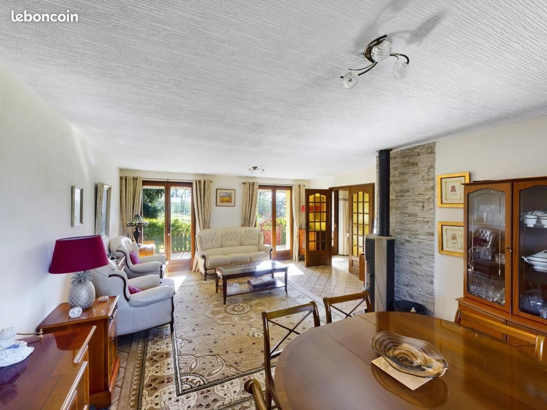 Maison 154 m² Confolens - Confolens 16500 (image principale 3)