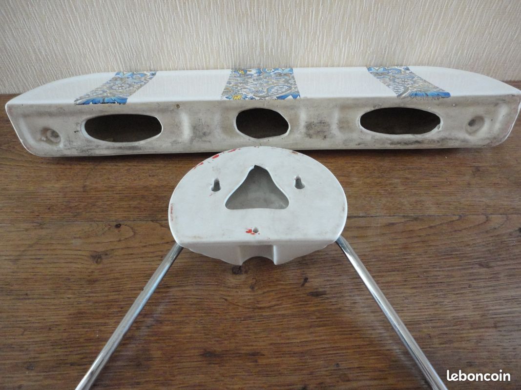 Salle de bains : 1 tablette + 1 porte serviette (image 3)