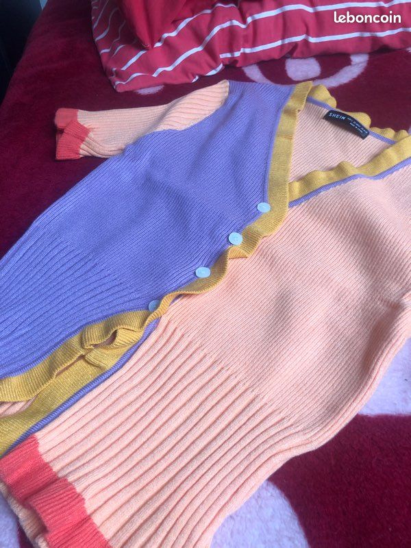 Tee shirt multicolore pas de livraison neuf (image 5)