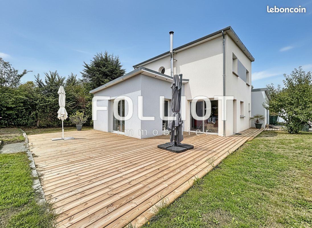 Maison 6 pièces 120 m² · à Saint-Planchers · 120 m² · 429 000 €
