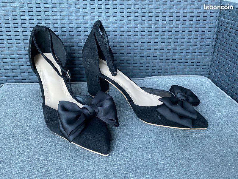 Escarpins noirs bout pointu habillés 41 neufs Chaussures