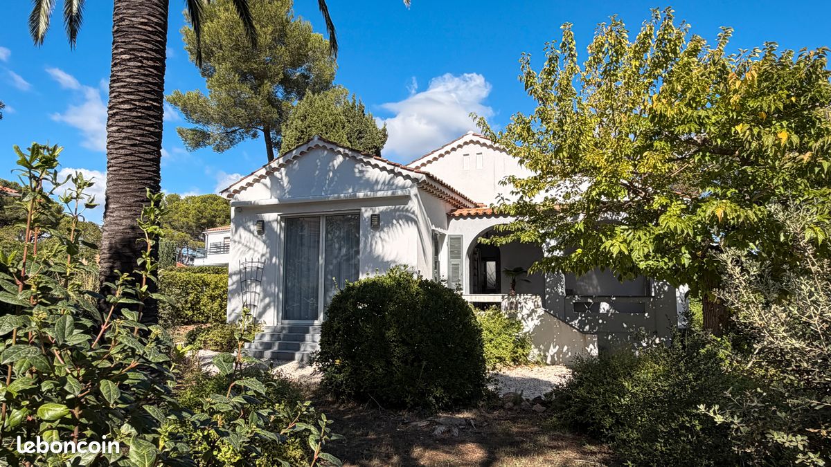 Maison 3 pièces 81 m² · à Fréjus · 81 m² · 599 000 €