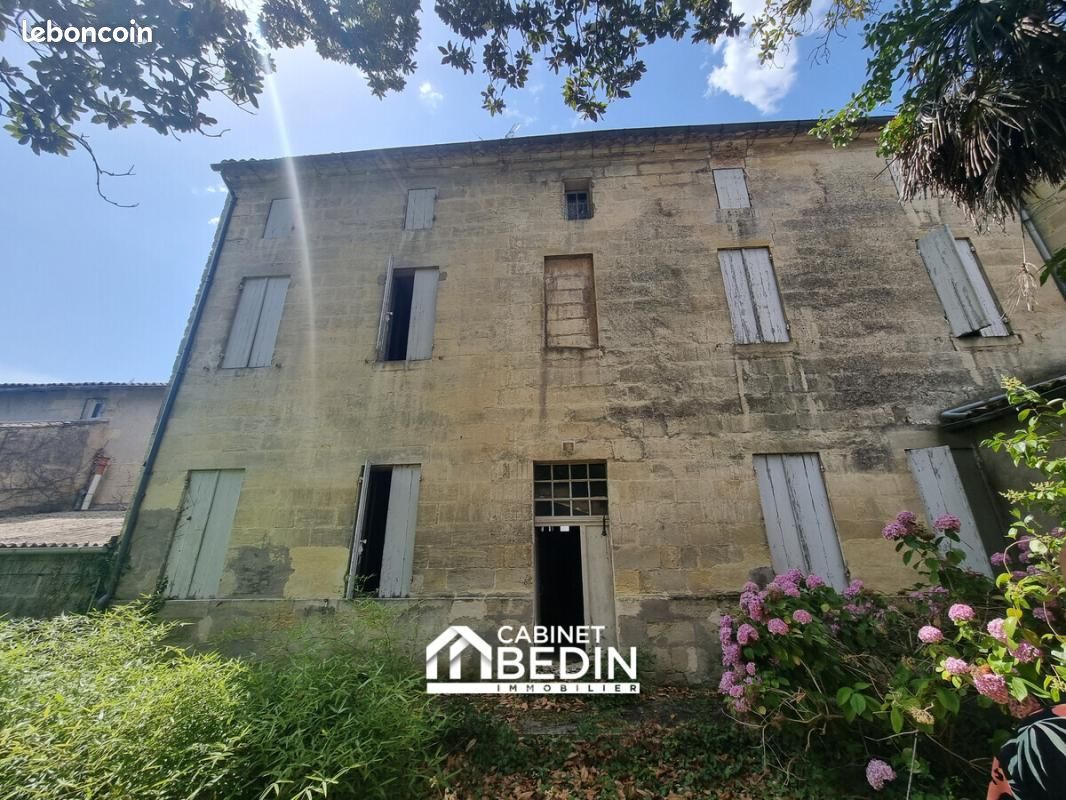 Maison 9 pièces 205 m² · à Saint-Médard-de-Guizières · 205 m² · 191 700 €