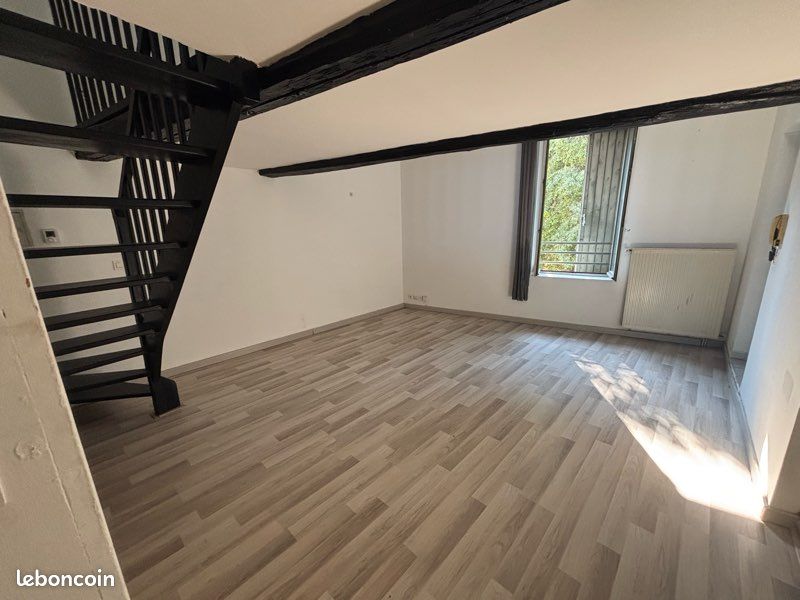 Appartement 3 pièces 62 m² · à Milhaud · 62 m² · 790 €/mois