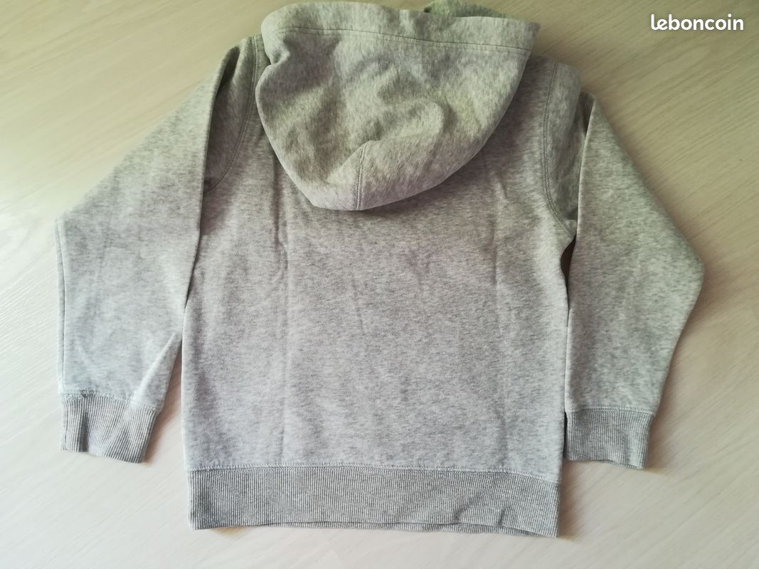 Pull à capuche (image 2)