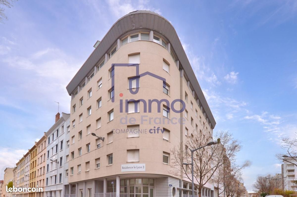Parking 12 m² · à Lyon · 12 m² · 16 000 €