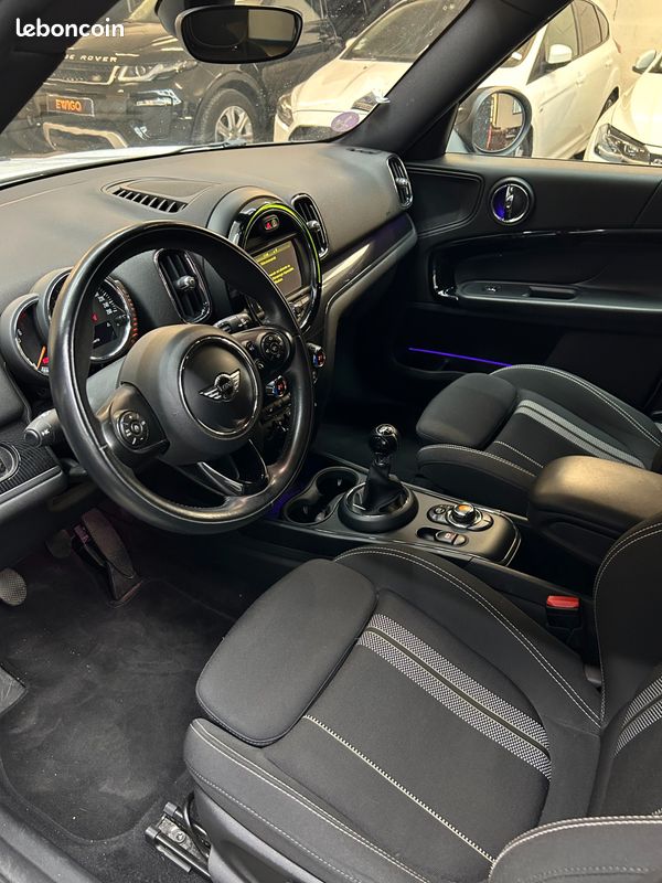 Mini countryman 2.0 190 cooper s clim bi-zone / sieges chauffants / led d'ambiance / feu auto (image 22)