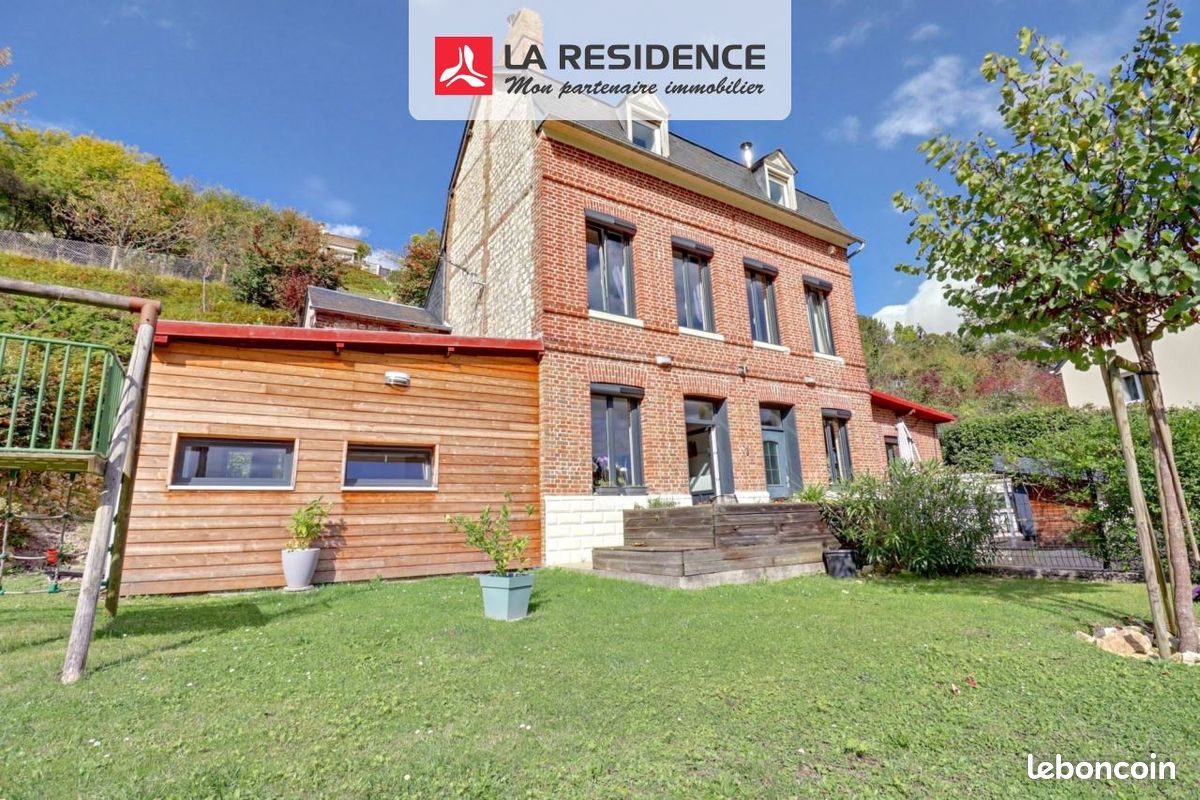 Maison 6 pièces 170 m² · à Freneuse · 170 m² · 389 900 €