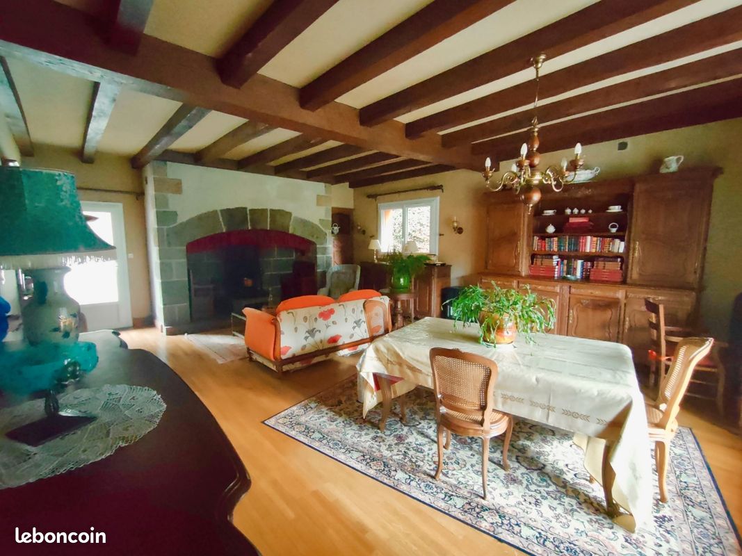 Maison 9 pièces 192 m² · à Giou-de-Mamou · 192 m² · 215 000 €