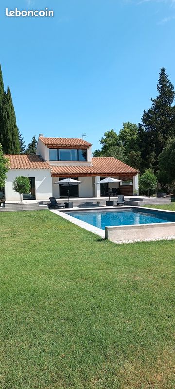 Maison 4 pièces 130 m² · à Saint-Étienne-du-Grès · 130 m² · 478 000 €