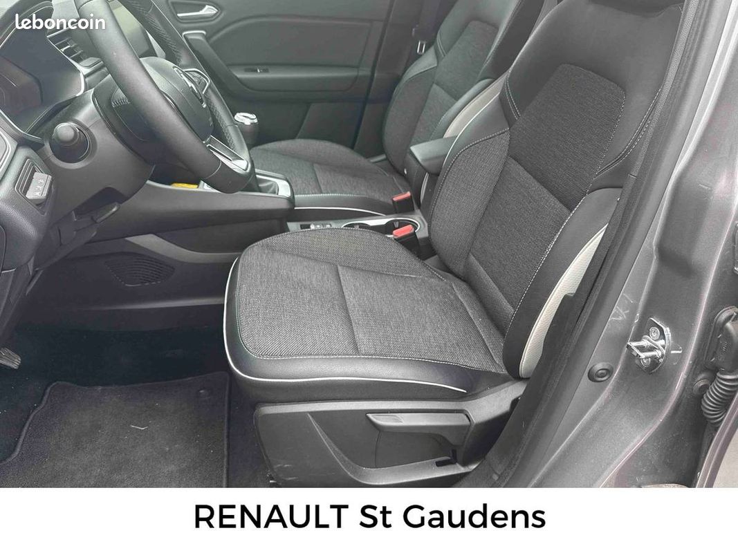 RENAULT Captur TCe 90 Techno (image 12)