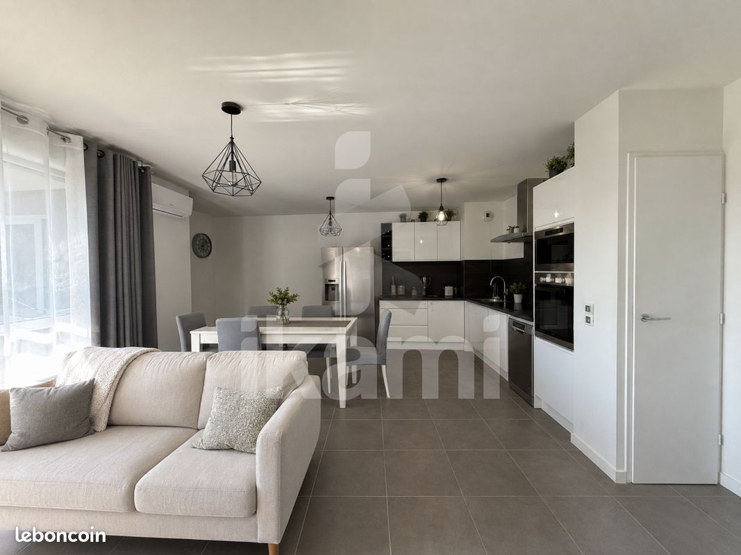 Appartement 4 pièces 78 m² · à Vénissieux · 78 m² · 290 000 €