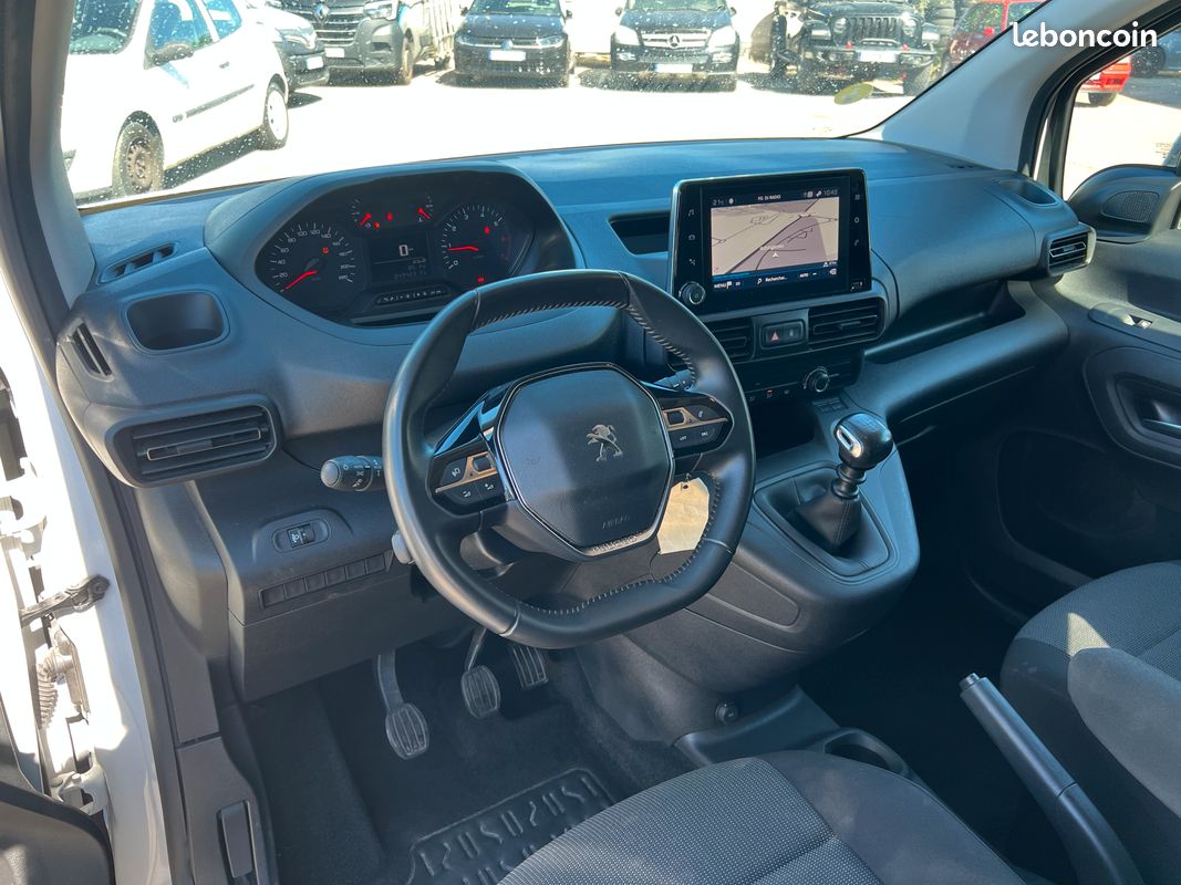 Peugeot Partner 1.5 BlueHDi 100 ch Premium (image 4)