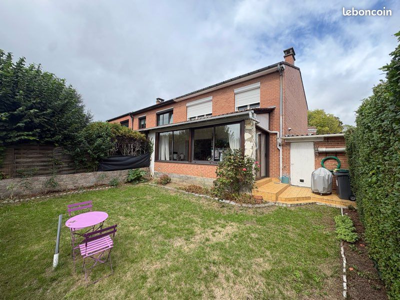 Maison 4 pièces 104 m² · à Lille · 104 m² · 335 000 €