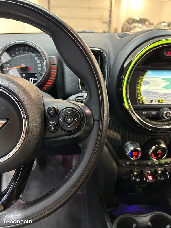 Mini countryman 2.0 190 cooper s clim bi-zone / sieges chauffants / led d'ambiance / feu auto (image 29)