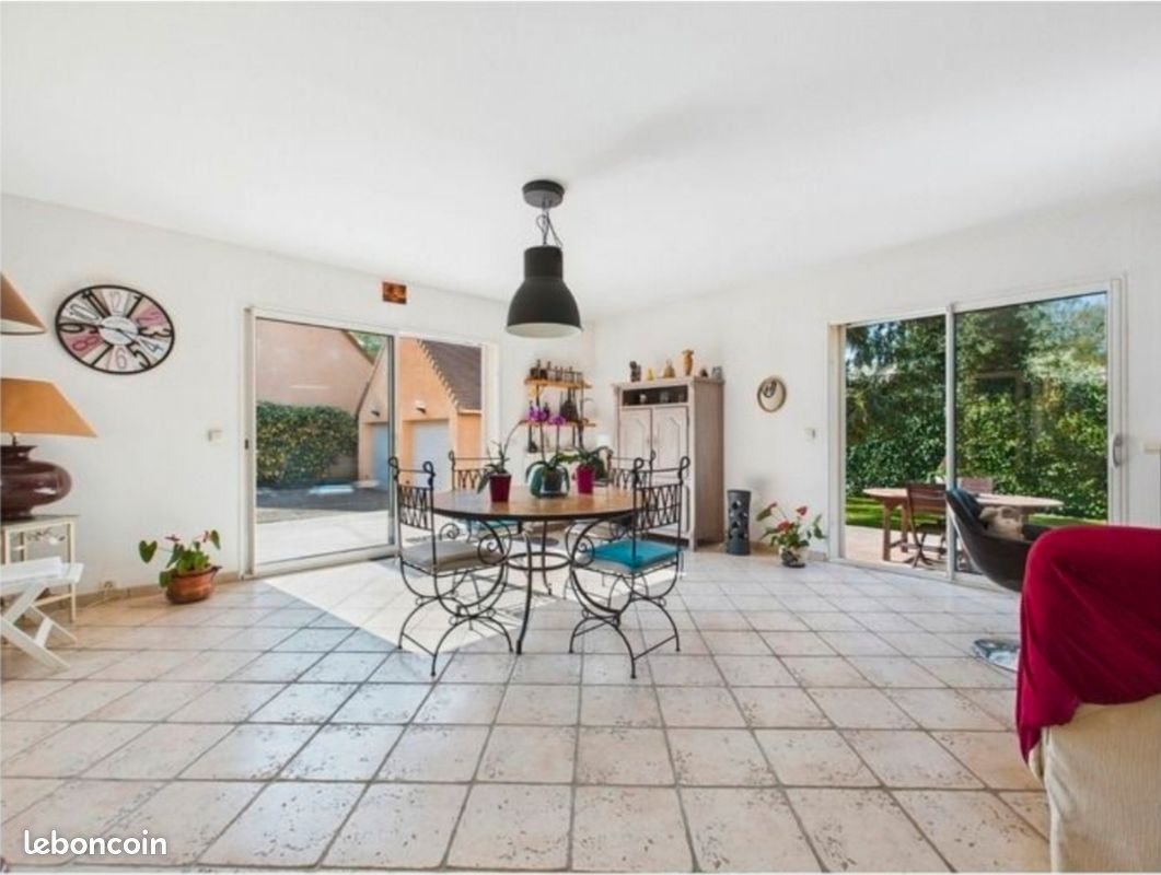 Maison 7 pièces 201 m² · à Orgerus · 201 m² · 565 000 €