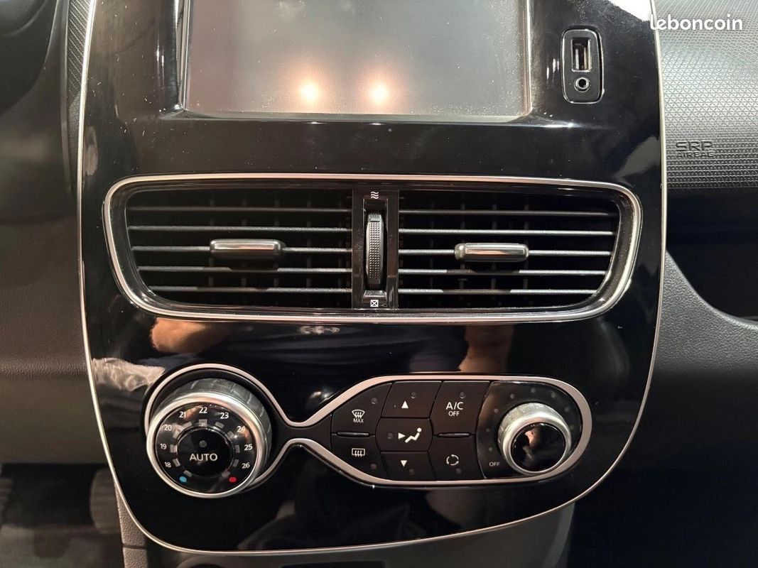 Renault Clio IV 1.5 DCI 90CH / INTENS / LED / CLIM AUTO / KIT DISTRIB NEUF (image 17)