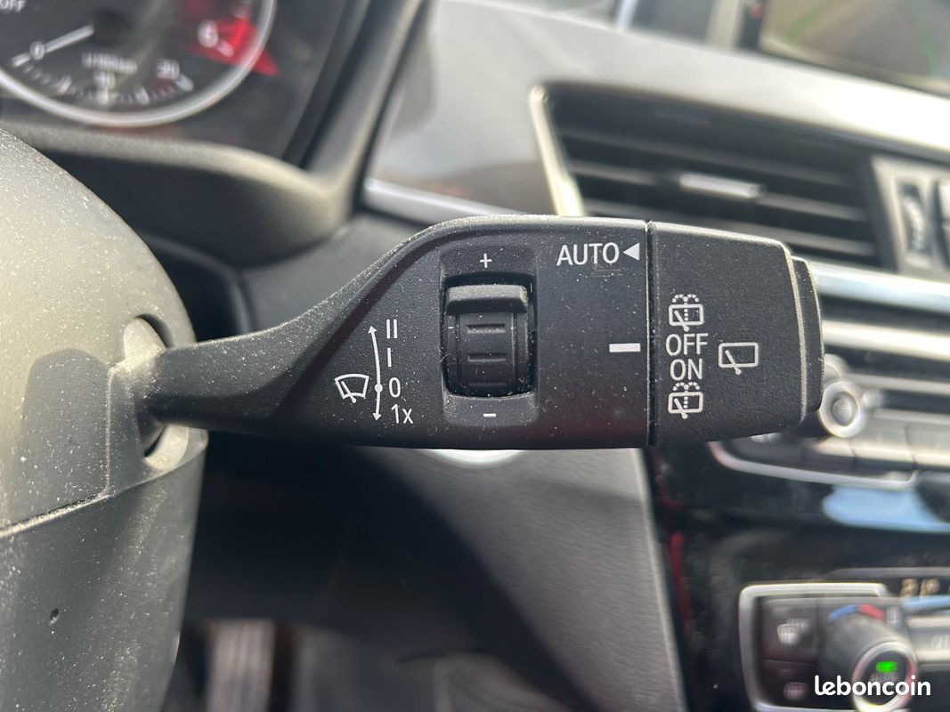 BMW X1 F48 xDrive 25d 231 ch BVA8 xLine - CAMERA DE RECUL - LIMITEUR REGULATEUR DE VITESSE (image 19)