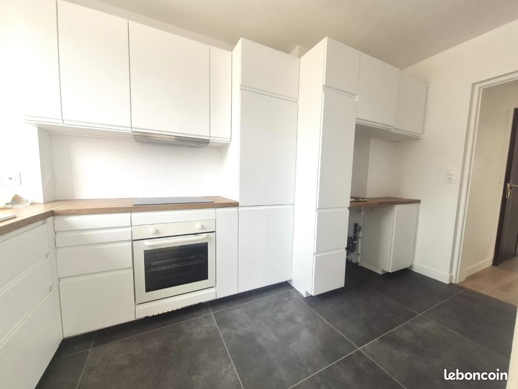 Appartement 3 pièces 80 m² · à Tourcoing · 80 m² · 875 €/mois