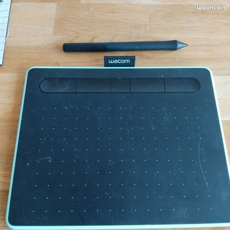 Wacom Intuos Pro Large (PTK870K0B) - Tablette graphique - Rue du Commerce