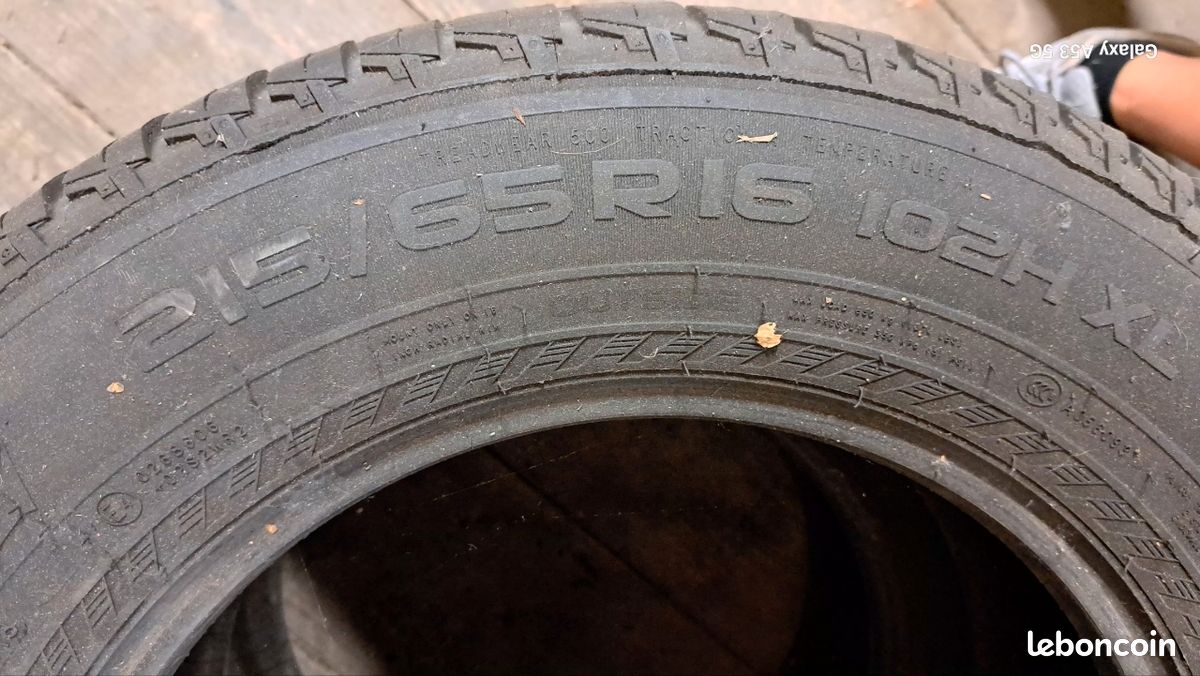 Pneus été 215 65 R16 (image 2)