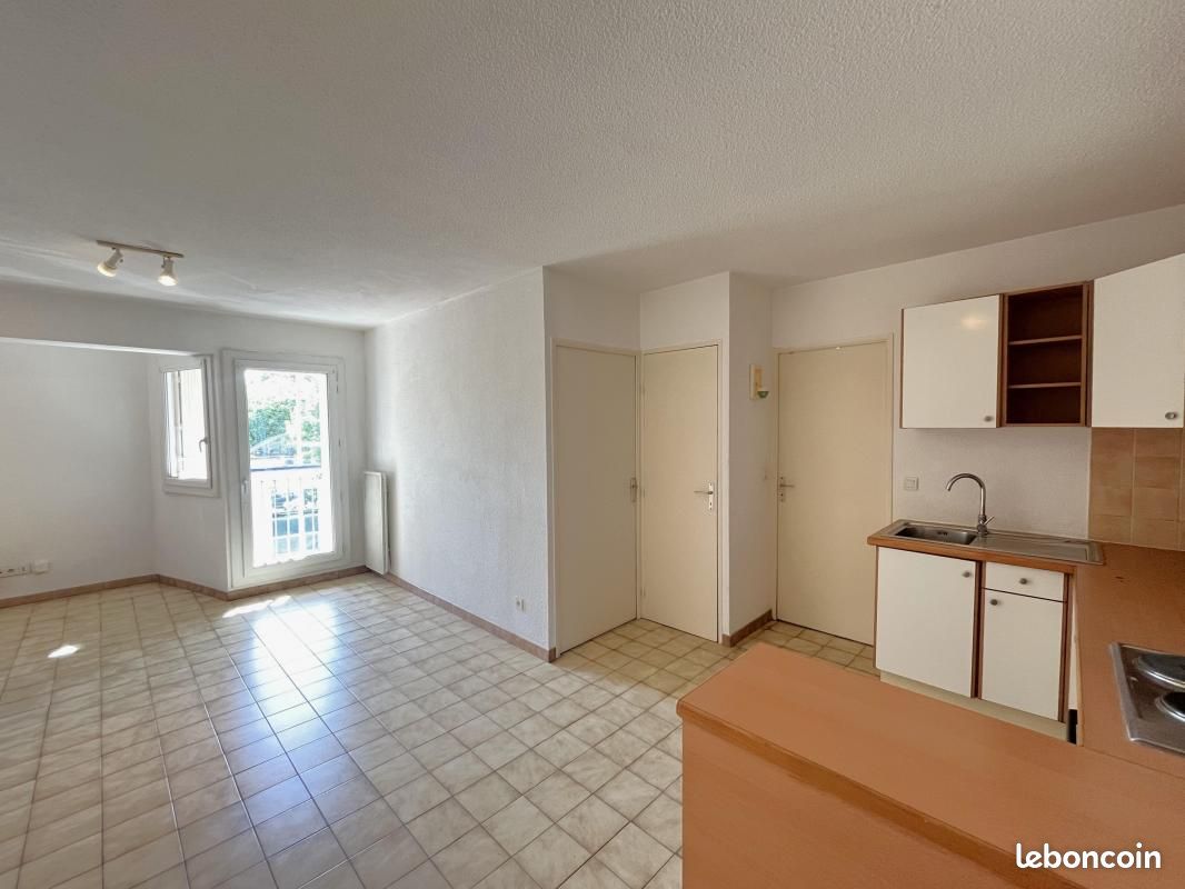 Appartement 2 pièces 43 m² · à Manosque · 43 m² · 560 €