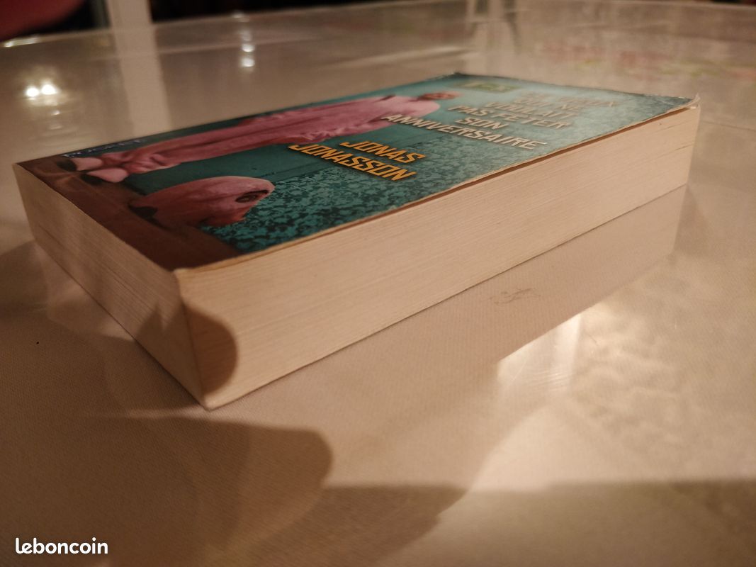 Le vieux qui ne voulait pas fêter son anniversaire - Jonas Jonasson (image 3)